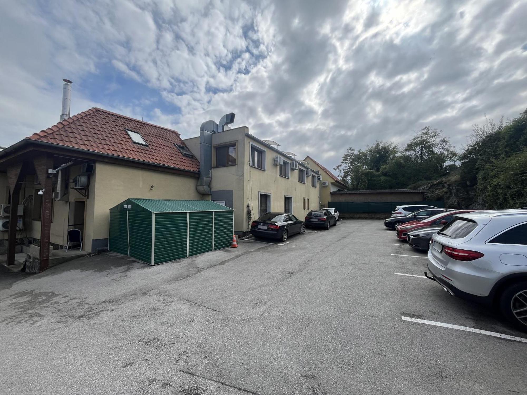 Brasserka Neutra Exterior foto